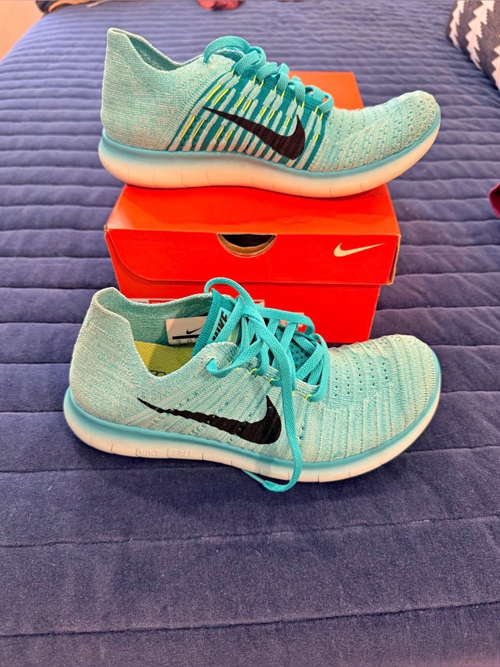 Nike RN Flyknit running shoes. Women’s size 8.